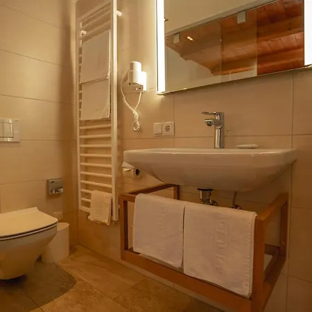 Hotel Waldesruh Oetz