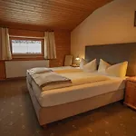 Waldesruh Szálloda 3*